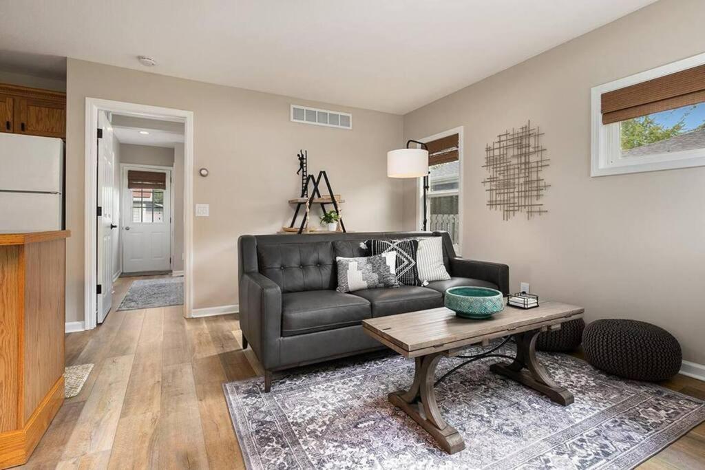 2Min Walk Downtown-Pet Friendly-Offstreet Parking Βίλα Saugatuck Εξωτερικό φωτογραφία